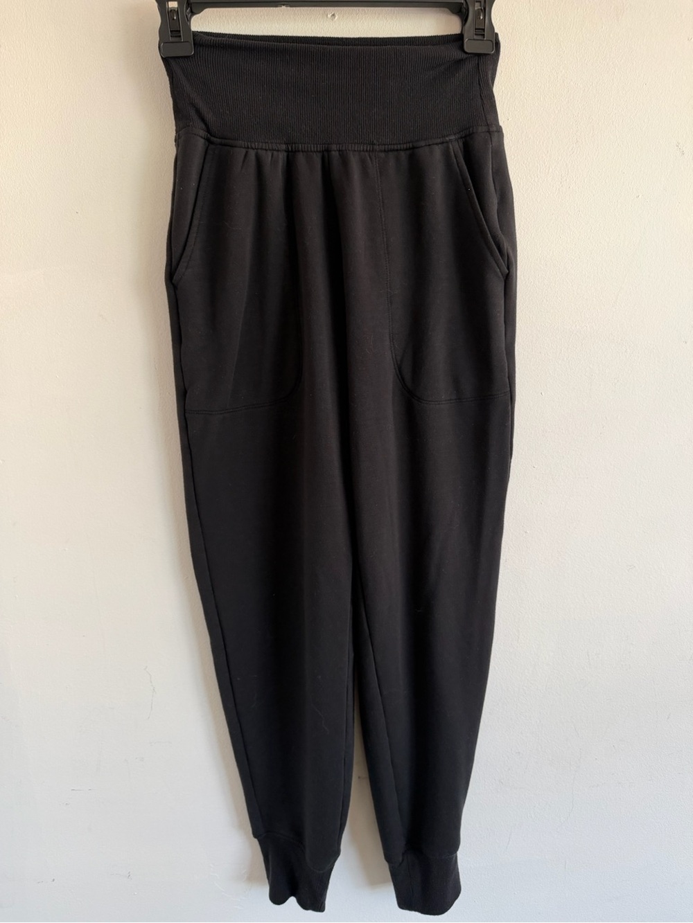 Athleta Men's Black Jogger Sweatpants with High Waist